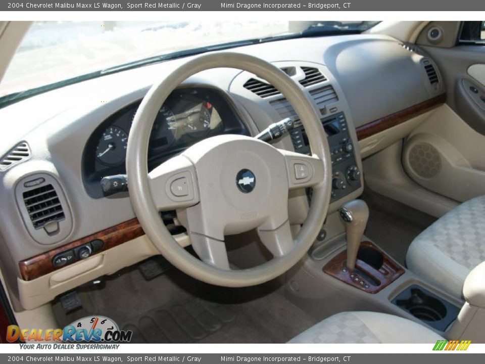 2004 Chevrolet Malibu Maxx LS Wagon Sport Red Metallic / Gray Photo #10