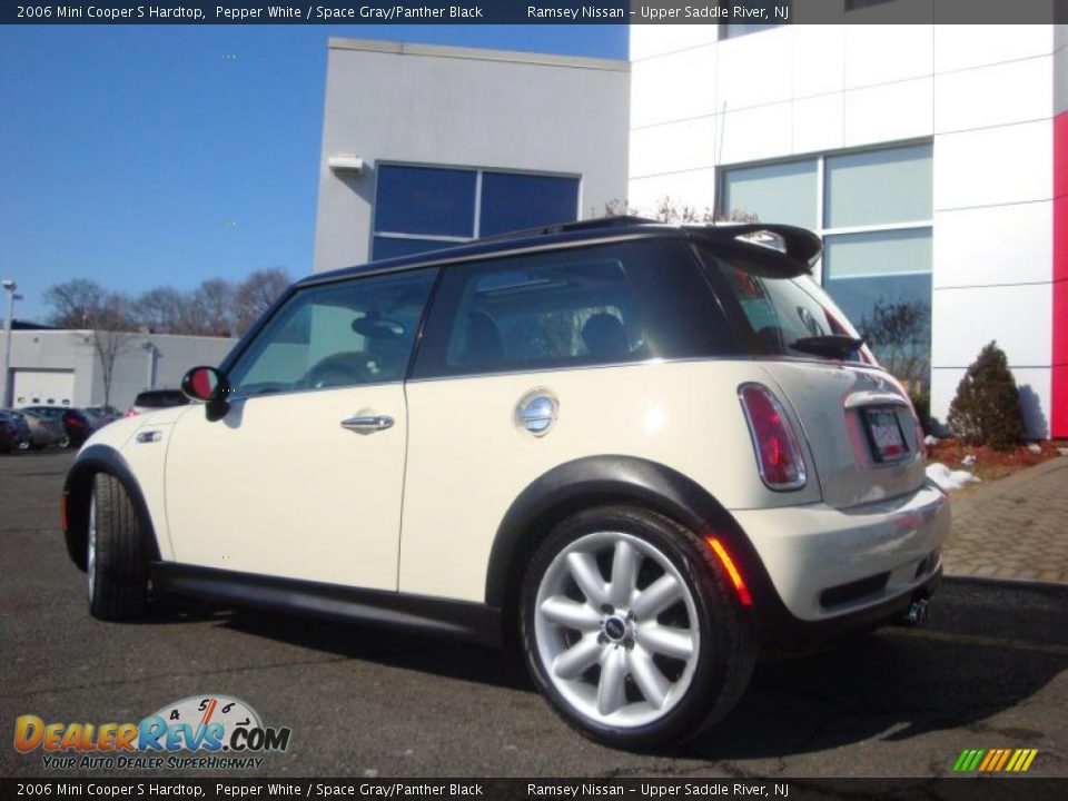 2006 Mini Cooper S Hardtop Pepper White / Space Gray/Panther Black Photo #6