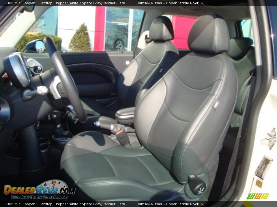 2006 Mini Cooper S Hardtop Pepper White / Space Gray/Panther Black Photo #32