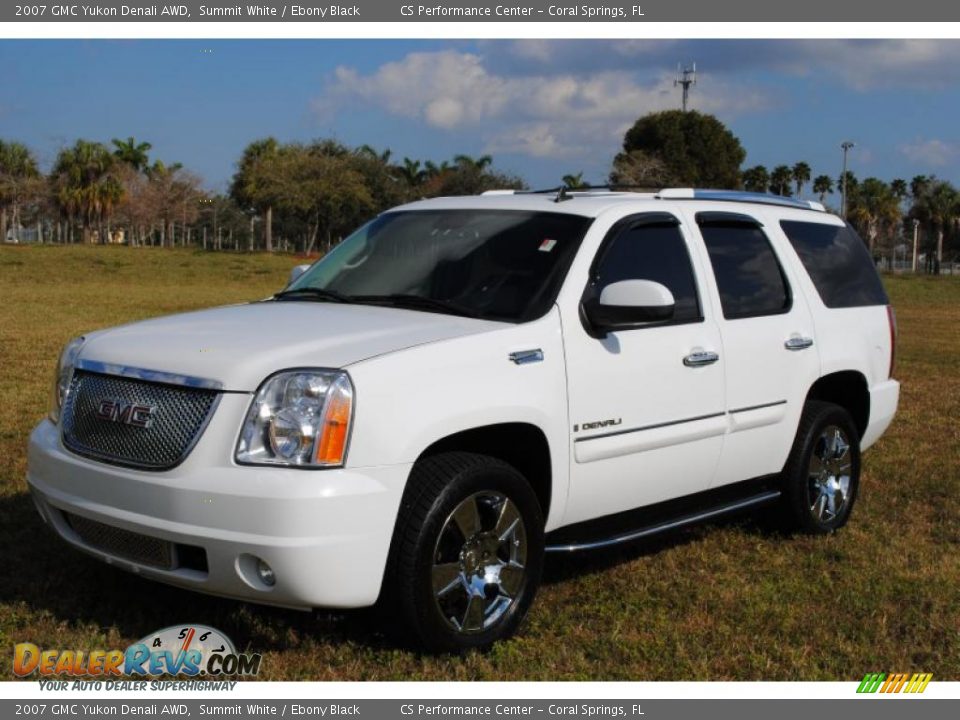 2007 GMC Yukon Denali AWD Summit White / Ebony Black Photo #1