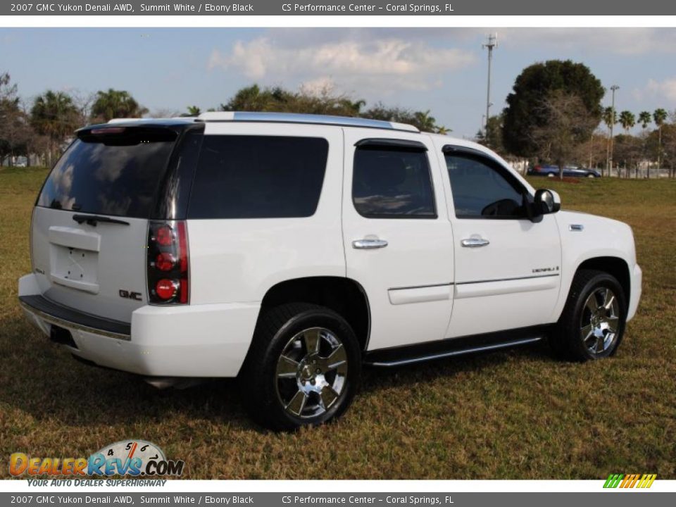 2007 GMC Yukon Denali AWD Summit White / Ebony Black Photo #6