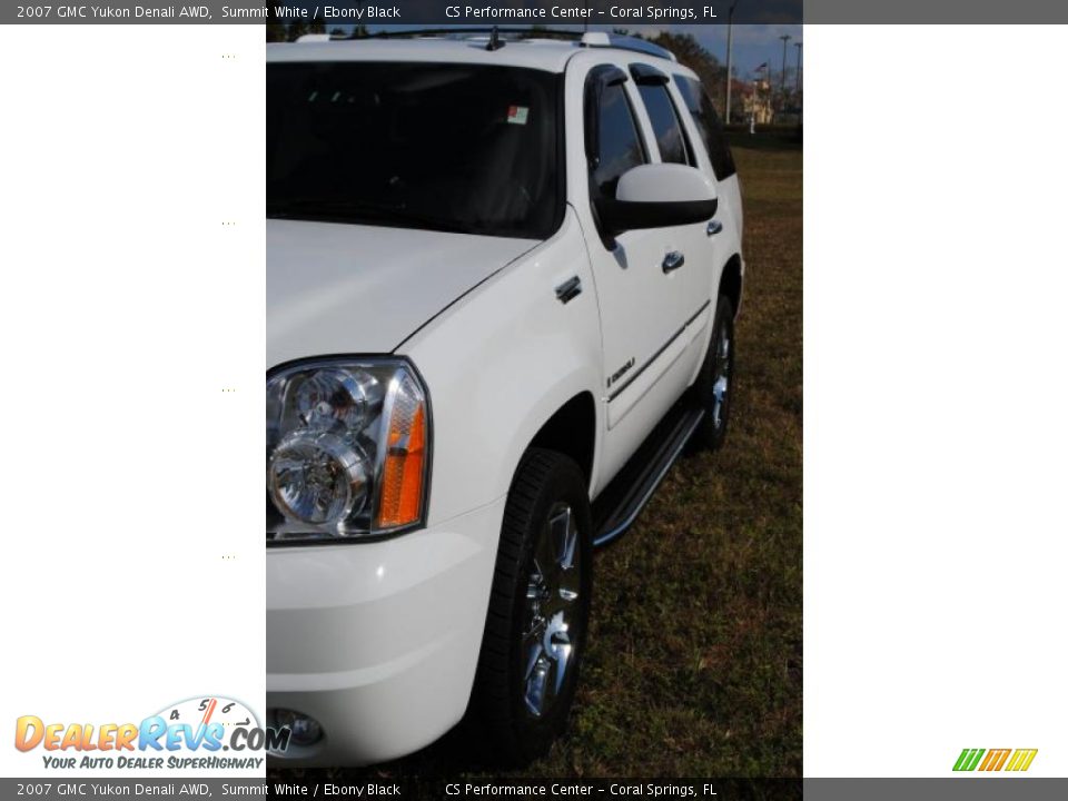 2007 GMC Yukon Denali AWD Summit White / Ebony Black Photo #11