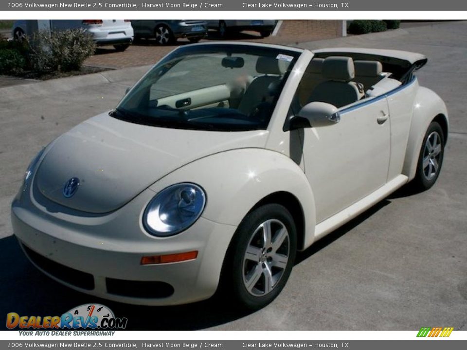 2006 Volkswagen New Beetle 2.5 Convertible Harvest Moon Beige / Cream Photo #21