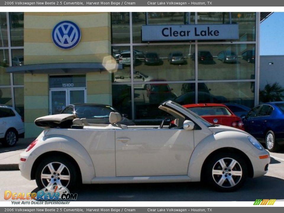 2006 Volkswagen New Beetle 2.5 Convertible Harvest Moon Beige / Cream Photo #25