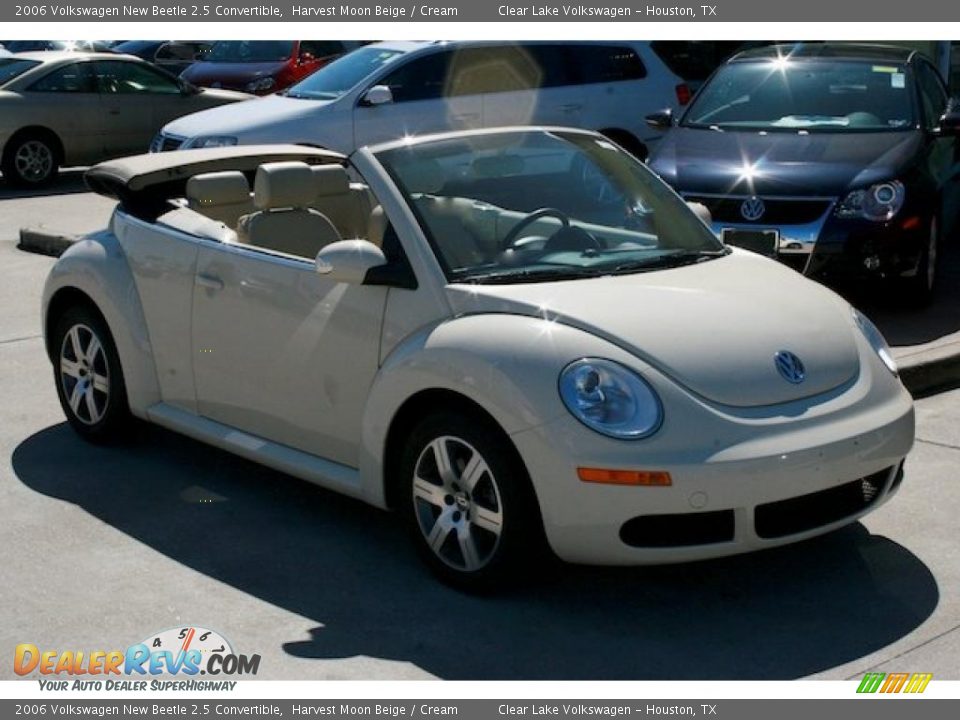 2006 Volkswagen New Beetle 2.5 Convertible Harvest Moon Beige / Cream Photo #26
