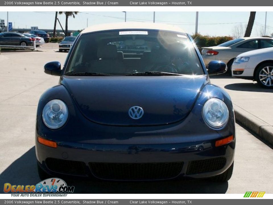 2006 Volkswagen New Beetle 2.5 Convertible Shadow Blue / Cream Photo #2