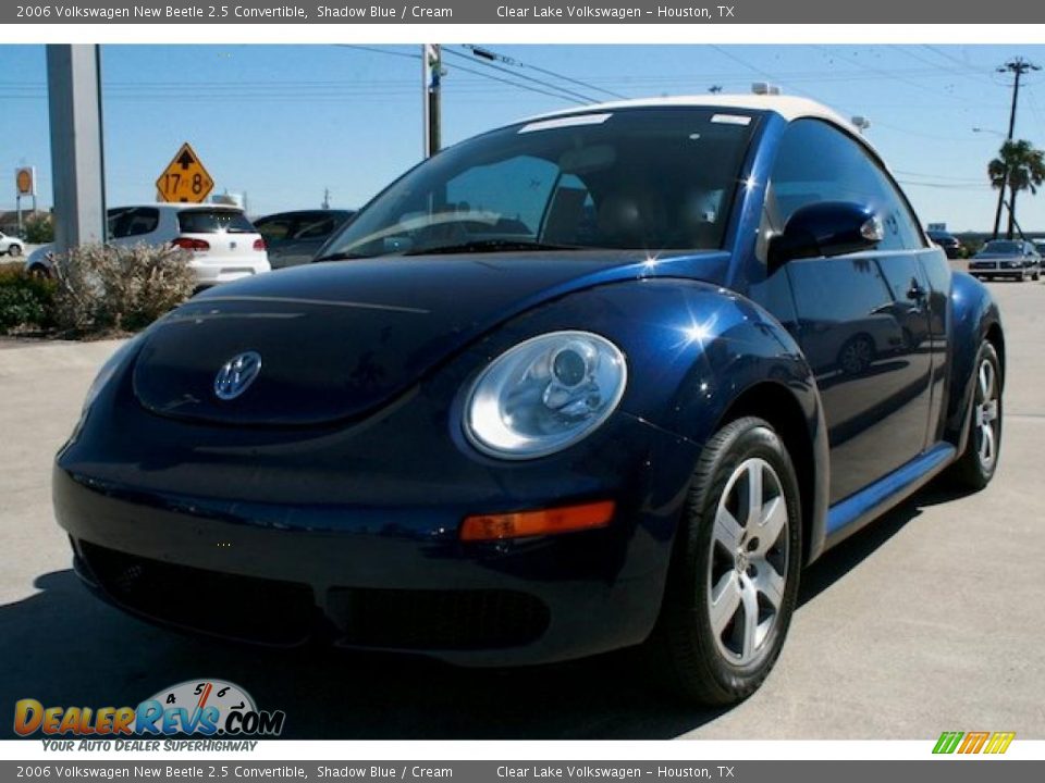 2006 Volkswagen New Beetle 2.5 Convertible Shadow Blue / Cream Photo #3