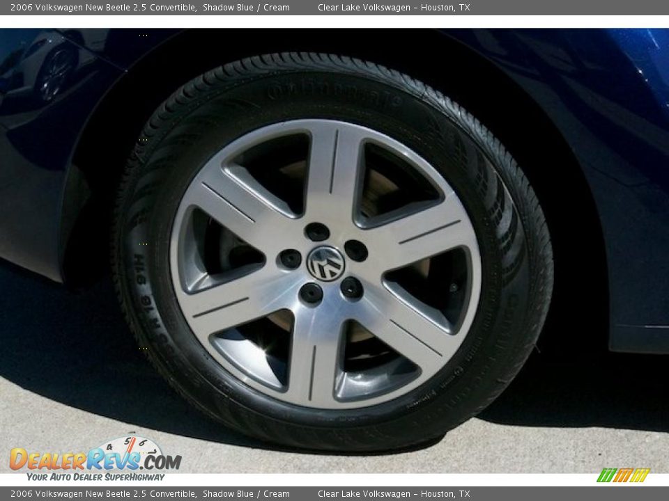 2006 Volkswagen New Beetle 2.5 Convertible Shadow Blue / Cream Photo #6