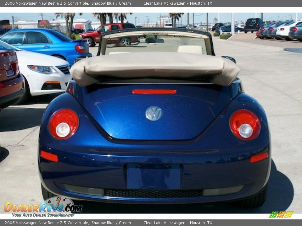 2006 Volkswagen New Beetle 2.5 Convertible Shadow Blue / Cream Photo #20