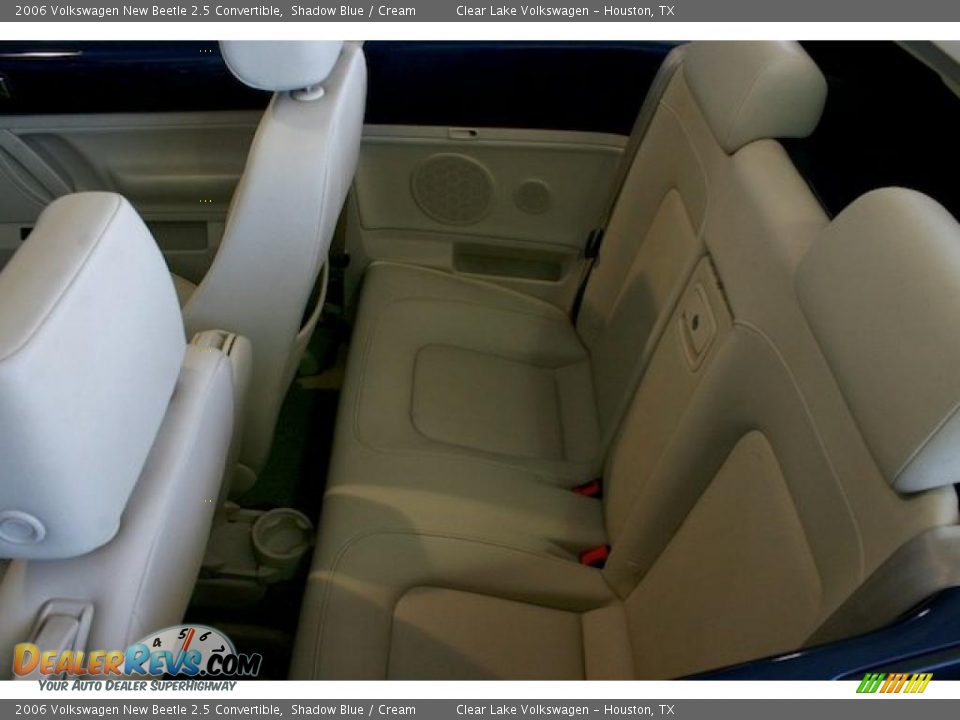 2006 Volkswagen New Beetle 2.5 Convertible Shadow Blue / Cream Photo #27