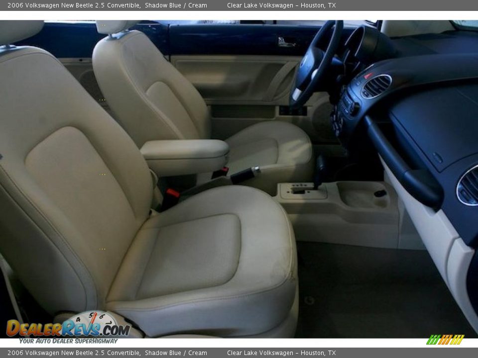 2006 Volkswagen New Beetle 2.5 Convertible Shadow Blue / Cream Photo #31