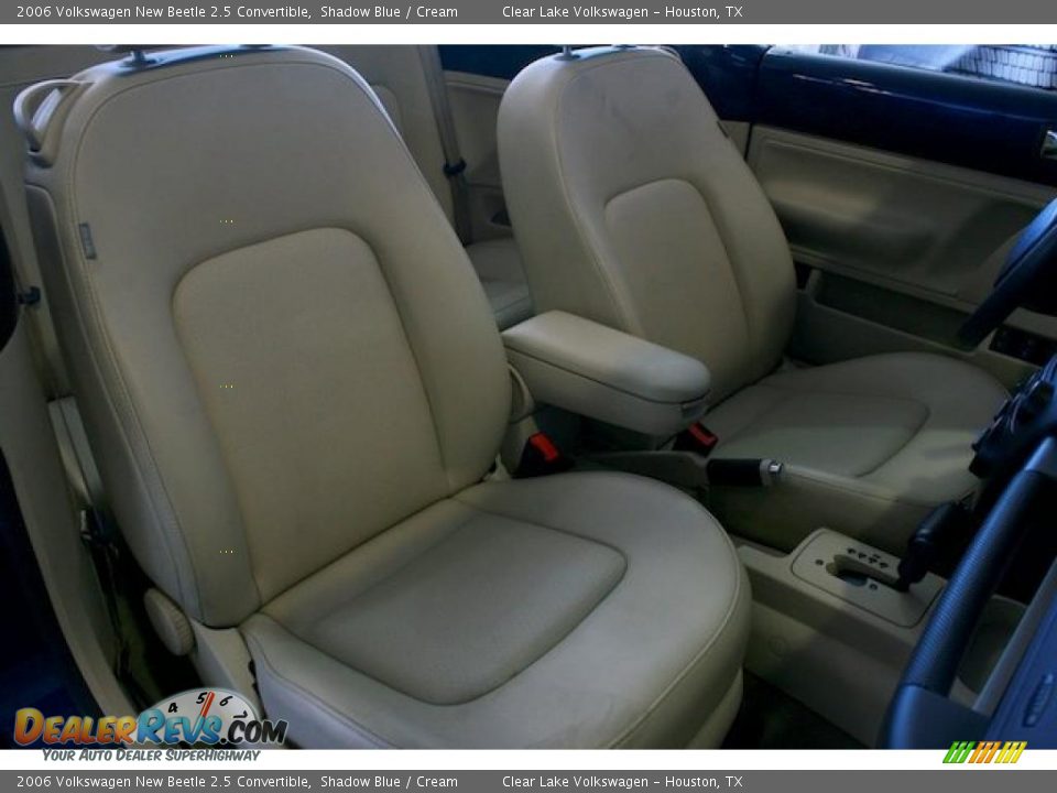 2006 Volkswagen New Beetle 2.5 Convertible Shadow Blue / Cream Photo #33
