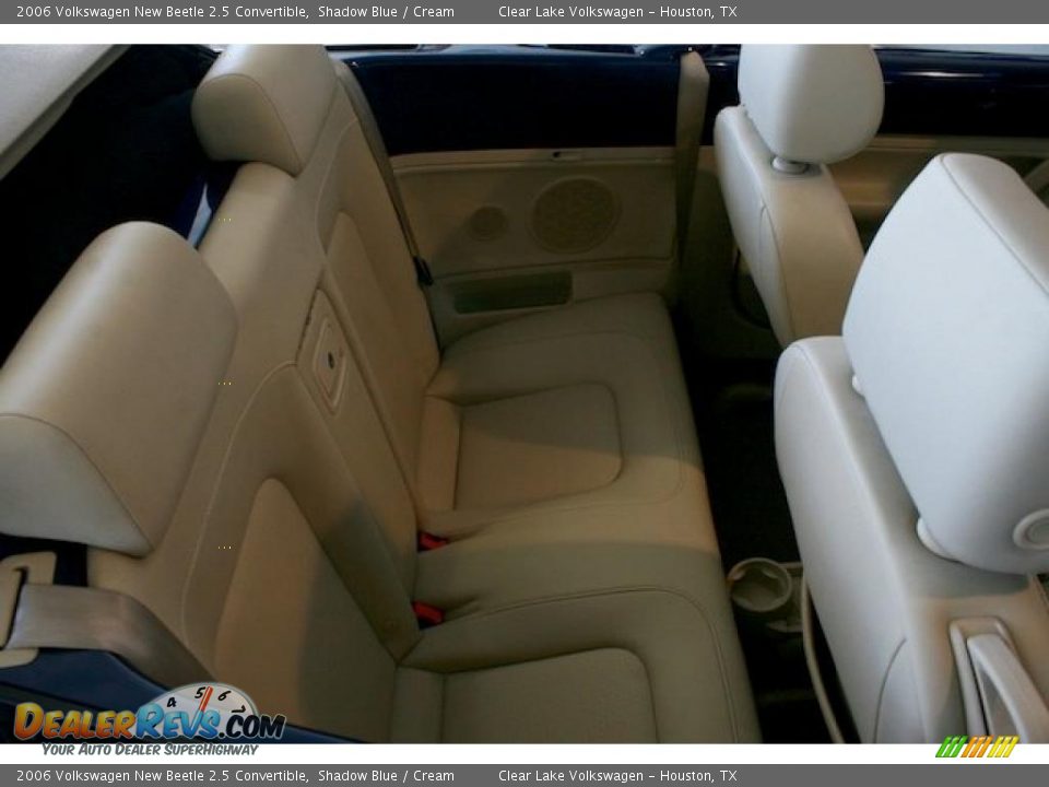 2006 Volkswagen New Beetle 2.5 Convertible Shadow Blue / Cream Photo #34