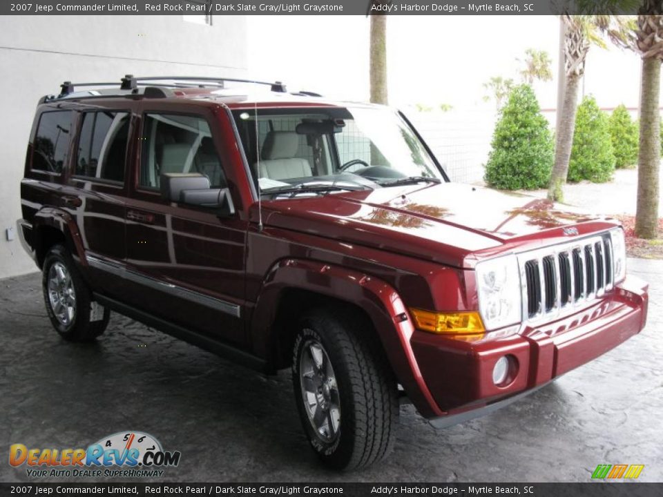2007 Jeep Commander Limited Red Rock Pearl / Dark Slate Gray/Light Graystone Photo #3