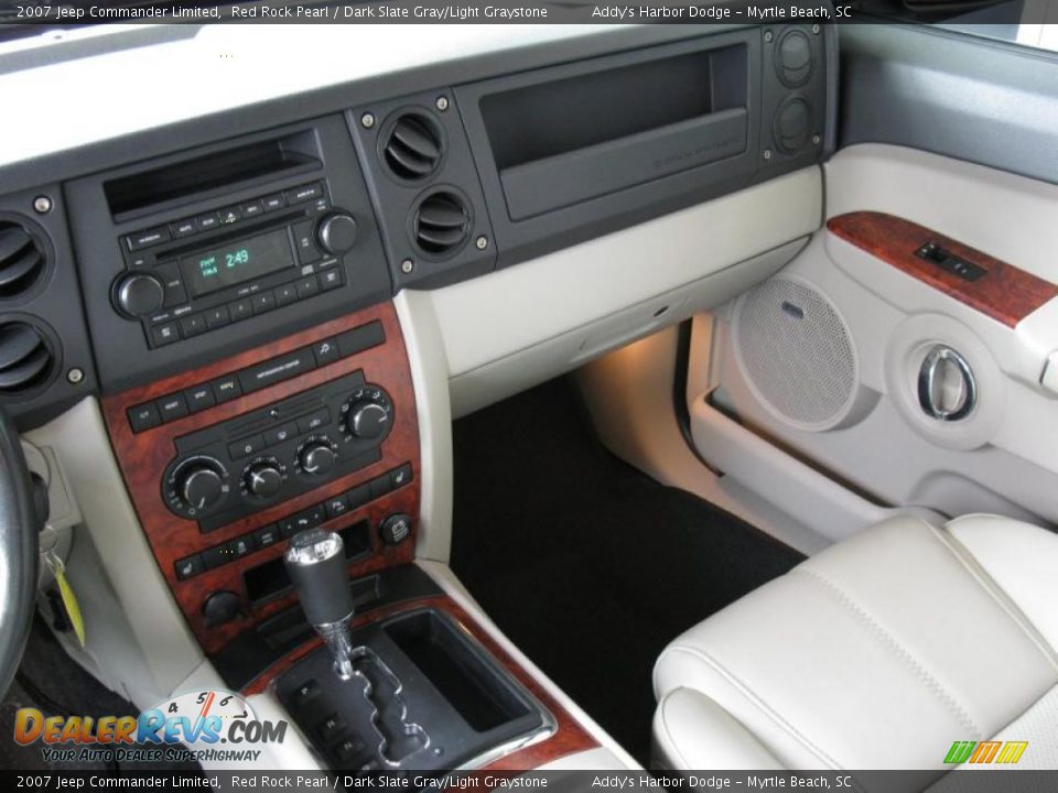 2007 Jeep Commander Limited Red Rock Pearl / Dark Slate Gray/Light Graystone Photo #19