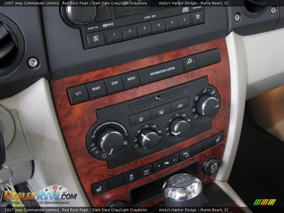 2007 Jeep Commander Limited Red Rock Pearl / Dark Slate Gray/Light Graystone Photo #27