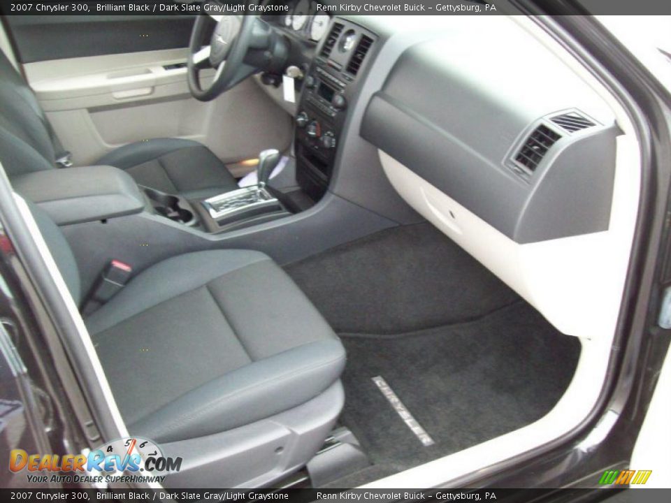 2007 Chrysler 300 Brilliant Black / Dark Slate Gray/Light Graystone Photo #4