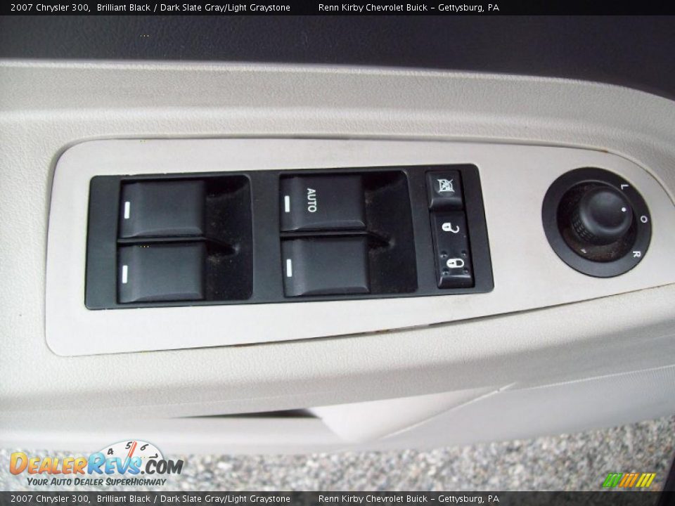 2007 Chrysler 300 Brilliant Black / Dark Slate Gray/Light Graystone Photo #5