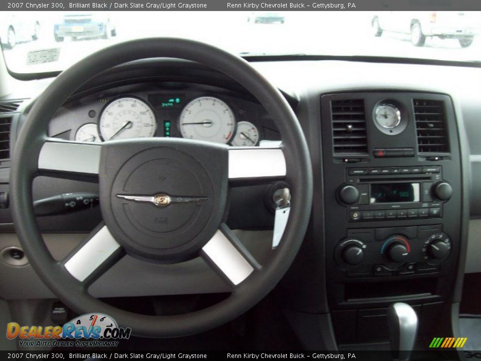 2007 Chrysler 300 Brilliant Black / Dark Slate Gray/Light Graystone Photo #8