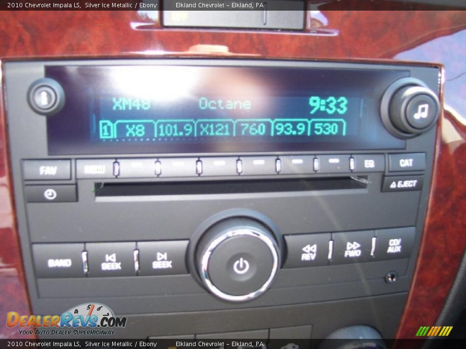2010 Chevrolet Impala LS Silver Ice Metallic / Ebony Photo #34