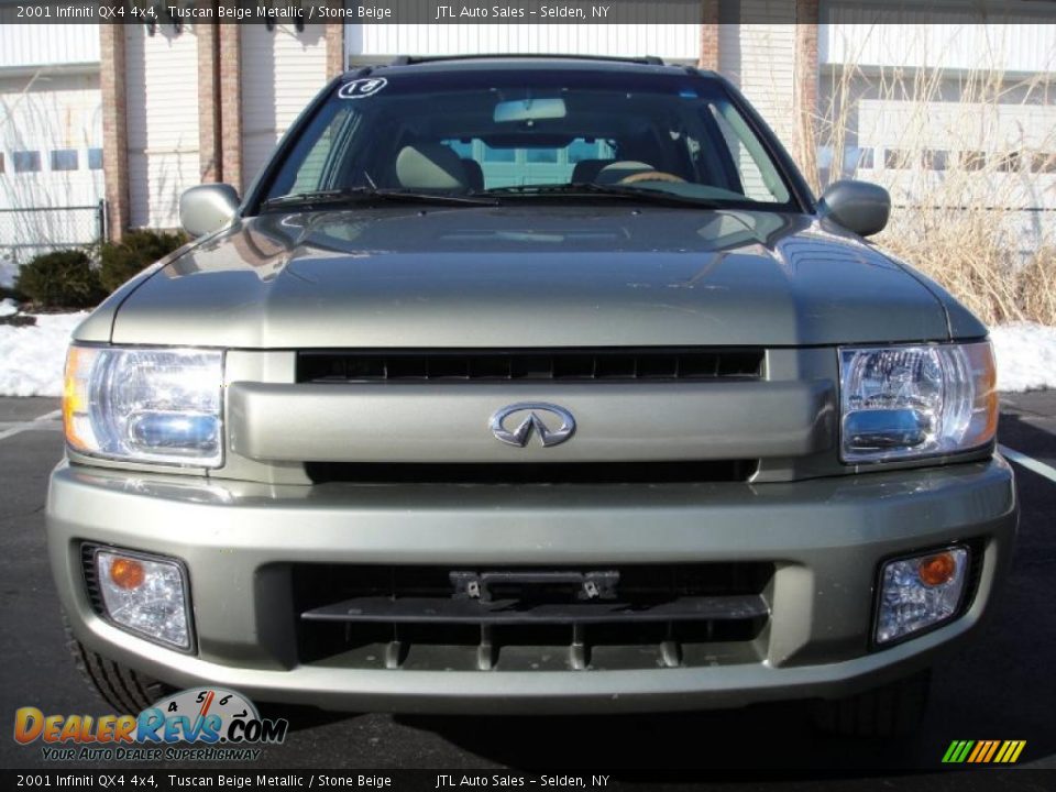 2001 Infiniti QX4 4x4 Tuscan Beige Metallic / Stone Beige Photo #2