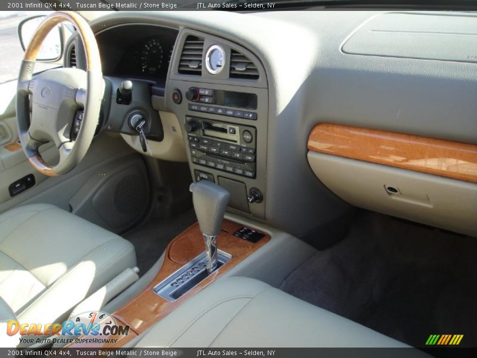 2001 Infiniti QX4 4x4 Tuscan Beige Metallic / Stone Beige Photo #14