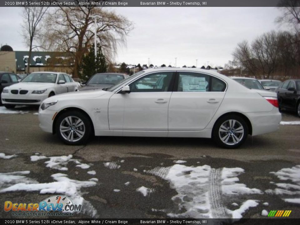 2010 BMW 5 Series 528i xDrive Sedan Alpine White / Cream Beige Photo #2