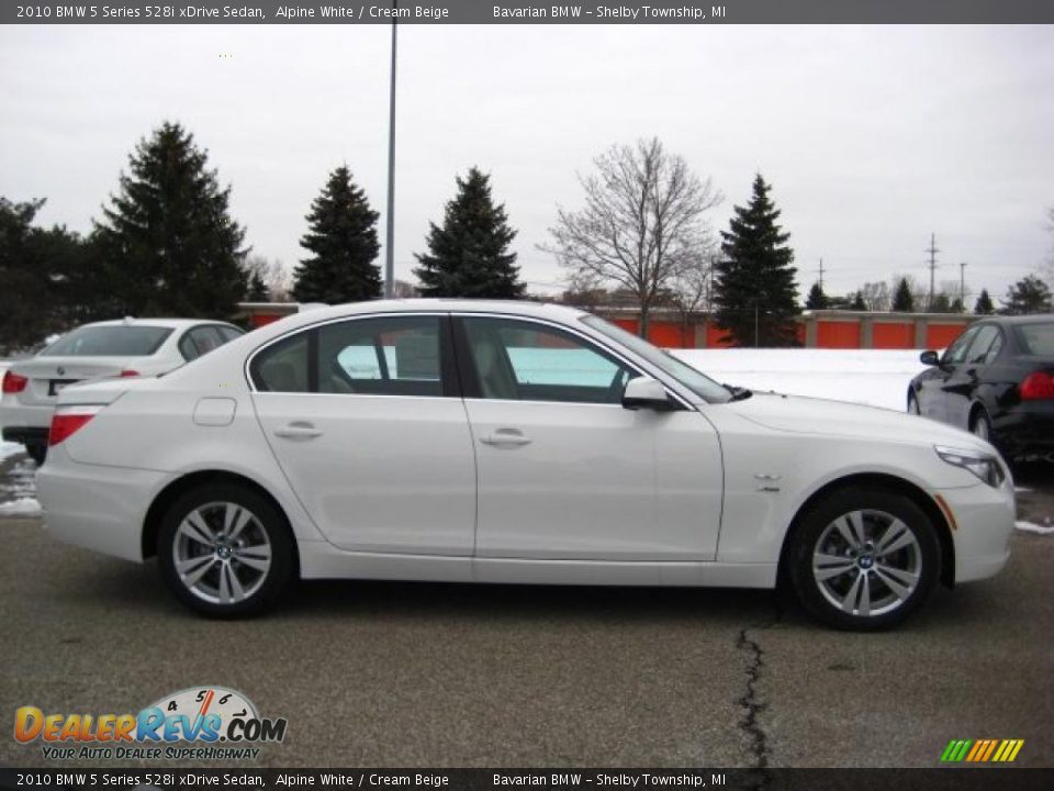 2010 BMW 5 Series 528i xDrive Sedan Alpine White / Cream Beige Photo #6