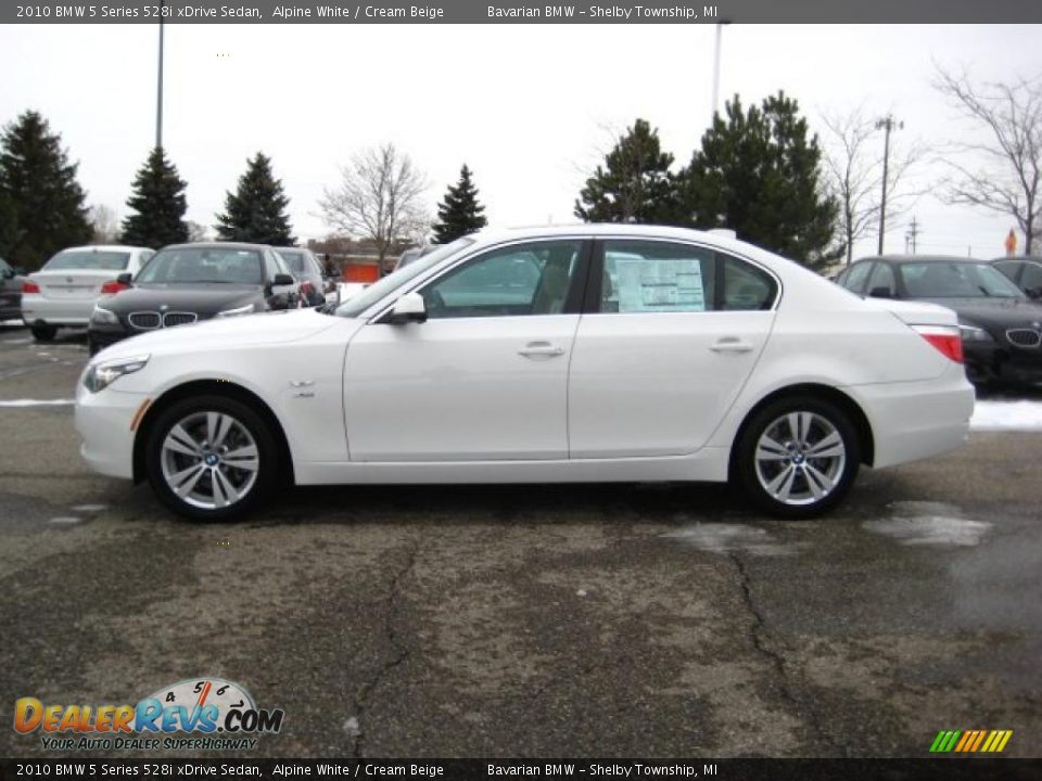 2010 BMW 5 Series 528i xDrive Sedan Alpine White / Cream Beige Photo #2