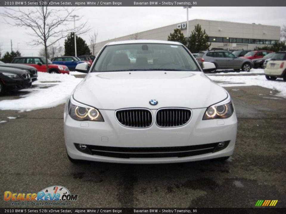 2010 BMW 5 Series 528i xDrive Sedan Alpine White / Cream Beige Photo #8