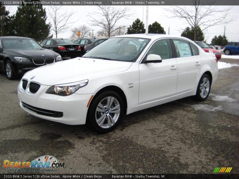 2010 BMW 5 Series 528i xDrive Sedan Alpine White / Cream Beige Photo #18