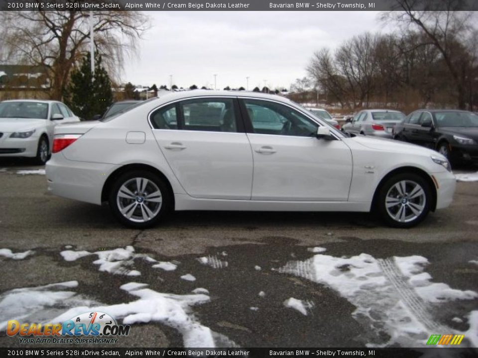 2010 BMW 5 Series 528i xDrive Sedan Alpine White / Cream Beige Dakota Leather Photo #6