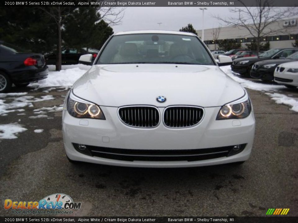 2010 BMW 5 Series 528i xDrive Sedan Alpine White / Cream Beige Dakota Leather Photo #8