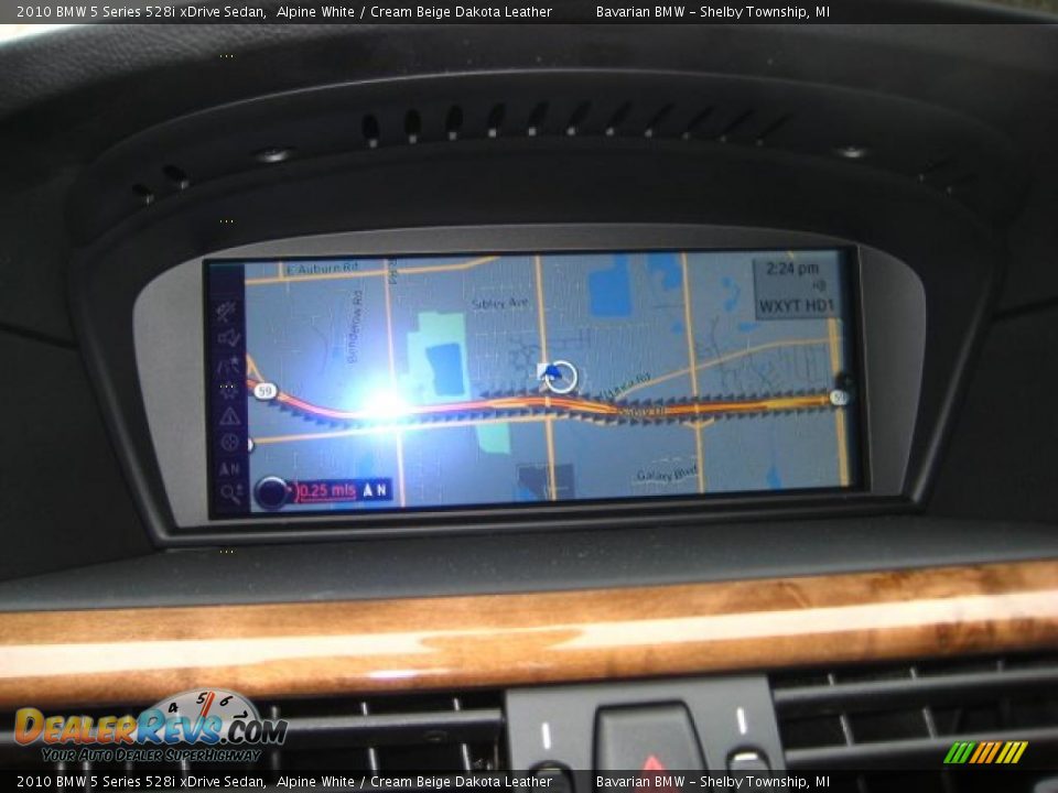 2010 BMW 5 Series 528i xDrive Sedan Alpine White / Cream Beige Dakota Leather Photo #15
