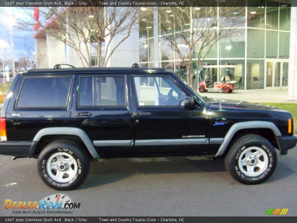 1997 Jeep Cherokee Sport 4x4 Black / Grey Photo #2