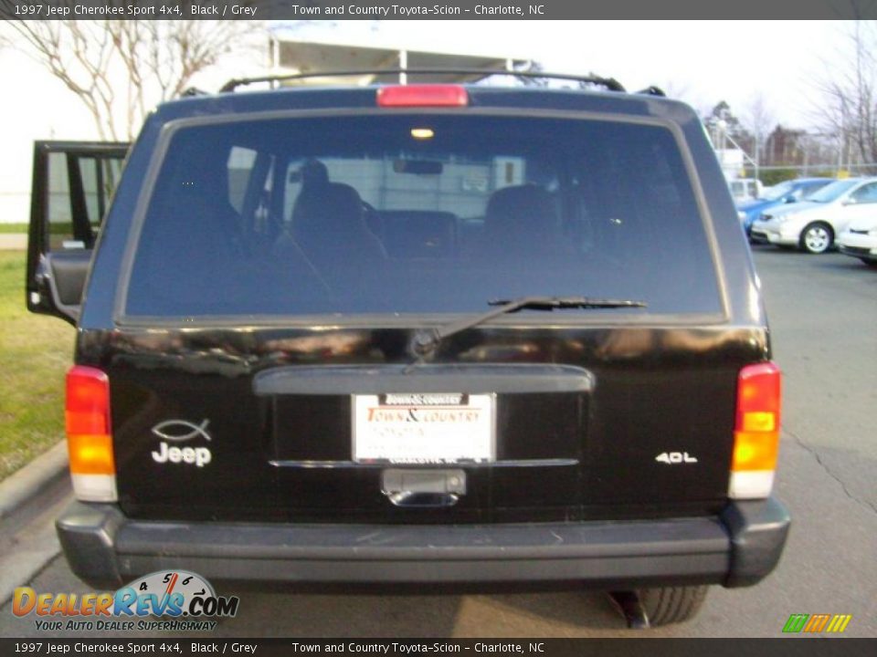 1997 Jeep Cherokee Sport 4x4 Black / Grey Photo #5