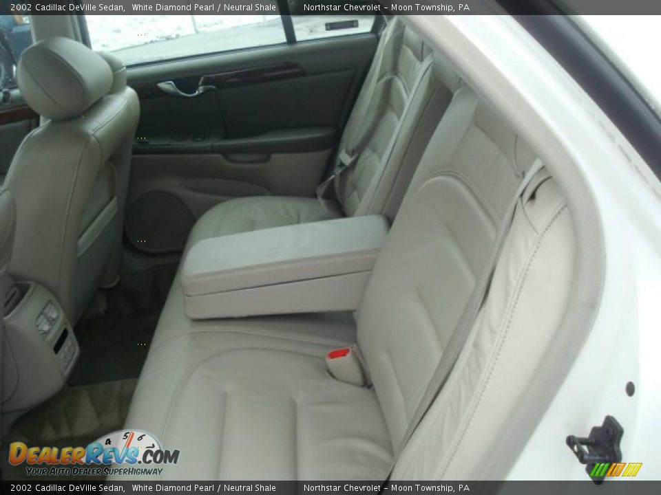 2002 Cadillac DeVille Sedan White Diamond Pearl / Neutral Shale Photo #11