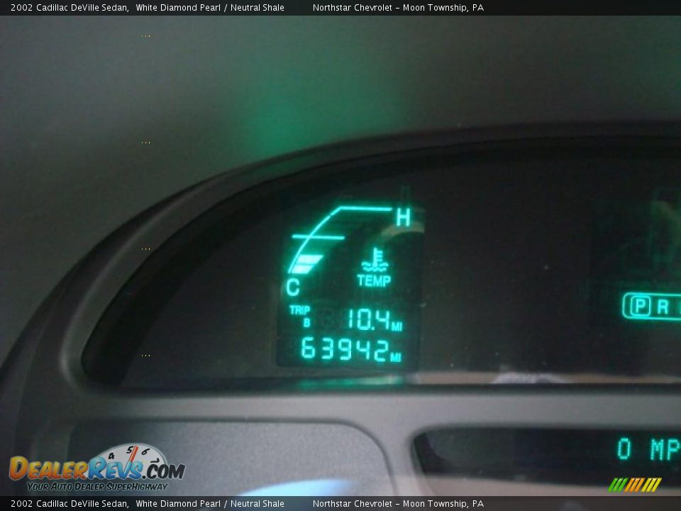 2002 Cadillac DeVille Sedan White Diamond Pearl / Neutral Shale Photo #20