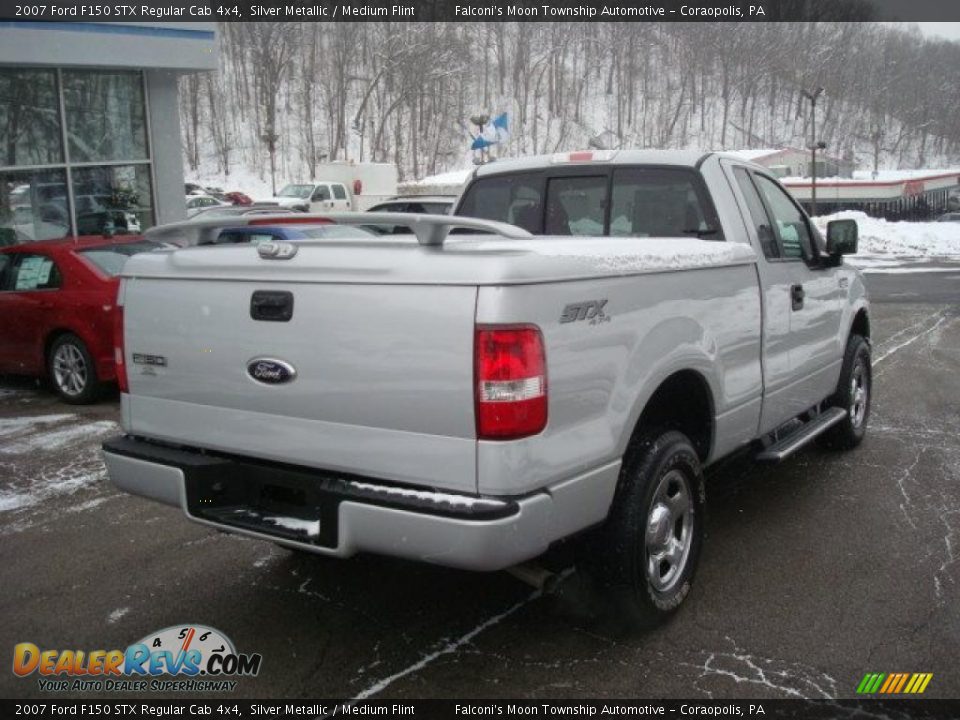 2007 Ford F150 STX Regular Cab 4x4 Silver Metallic / Medium Flint Photo #2