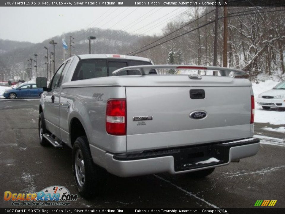 2007 Ford F150 STX Regular Cab 4x4 Silver Metallic / Medium Flint Photo #4