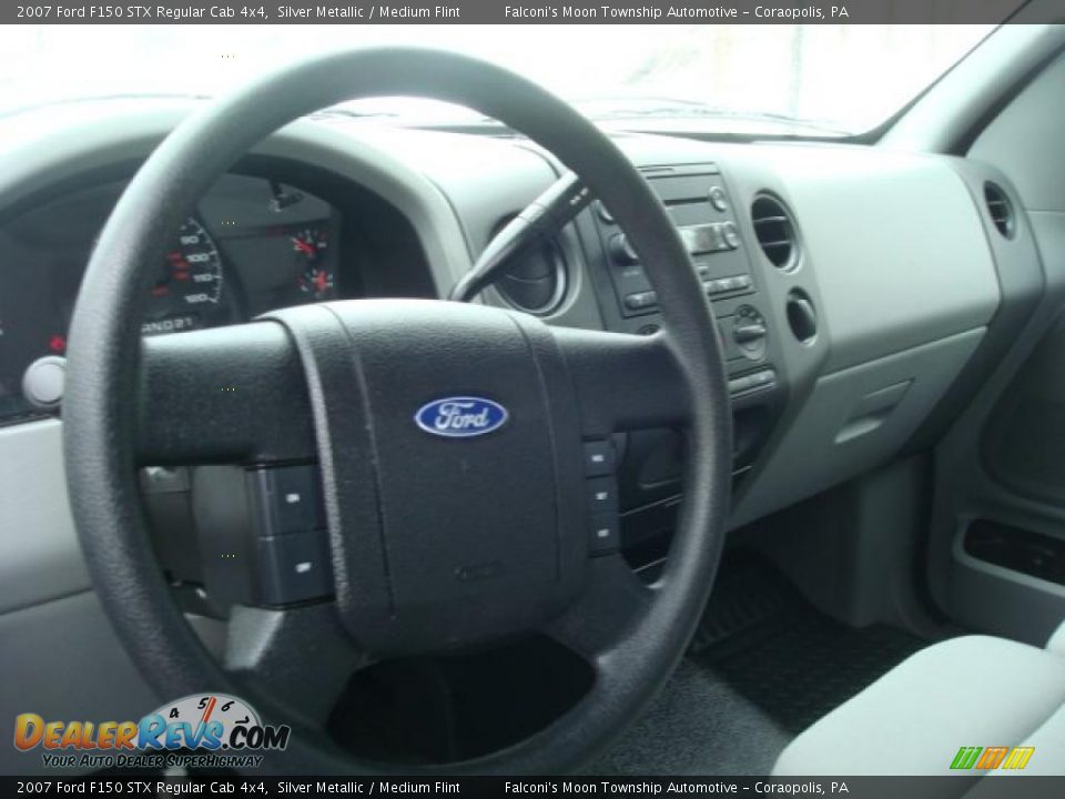 2007 Ford F150 STX Regular Cab 4x4 Silver Metallic / Medium Flint Photo #9