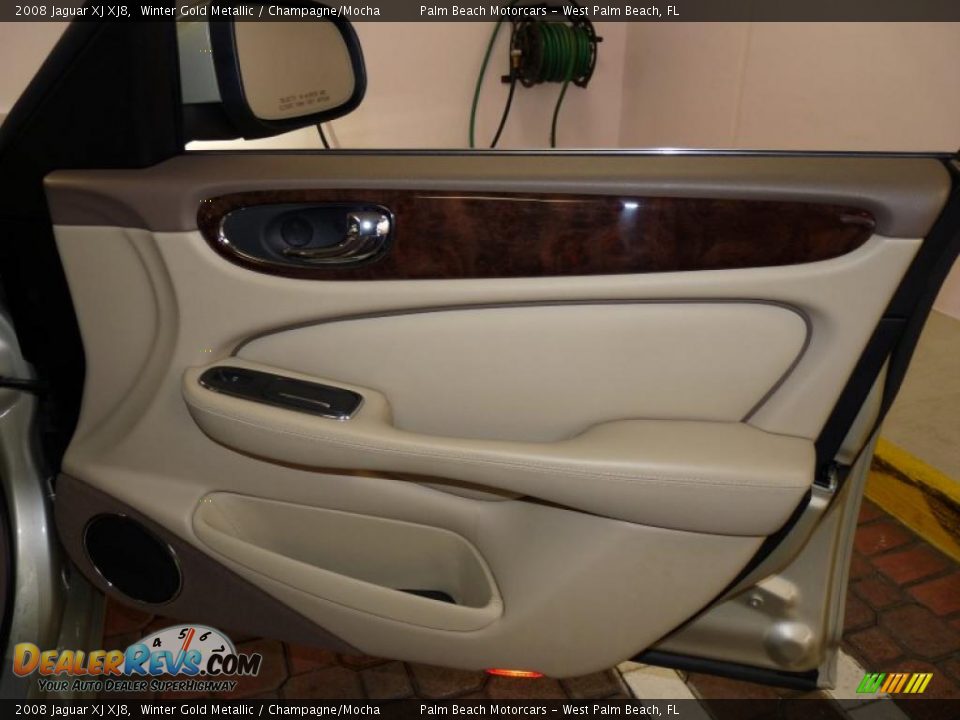 2008 Jaguar XJ XJ8 Winter Gold Metallic / Champagne/Mocha Photo #19