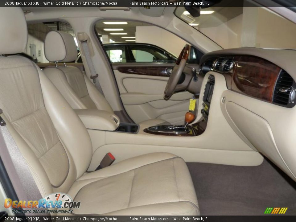 2008 Jaguar XJ XJ8 Winter Gold Metallic / Champagne/Mocha Photo #20