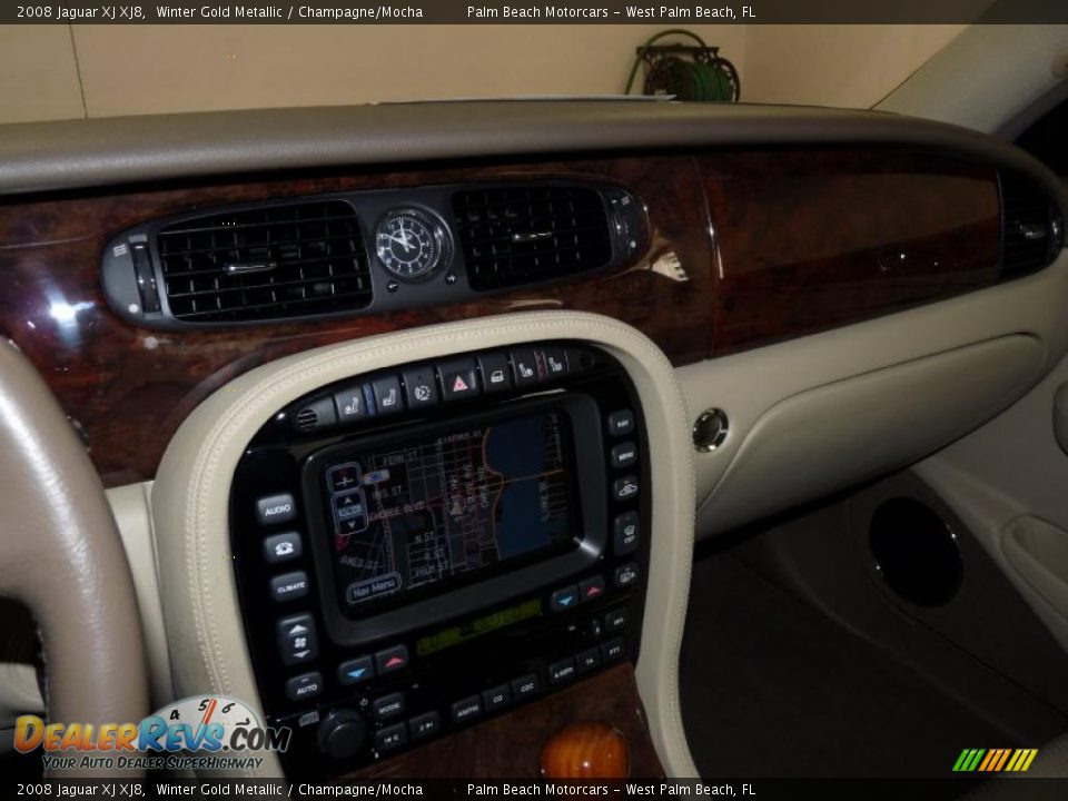 2008 Jaguar XJ XJ8 Winter Gold Metallic / Champagne/Mocha Photo #25