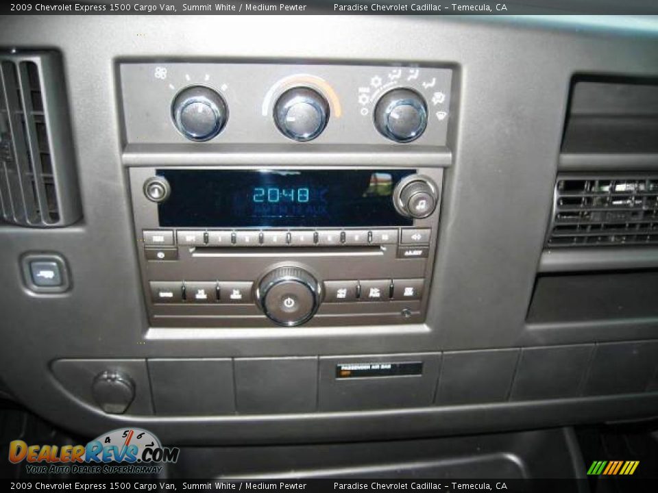 2009 Chevrolet Express 1500 Cargo Van Summit White / Medium Pewter Photo #7