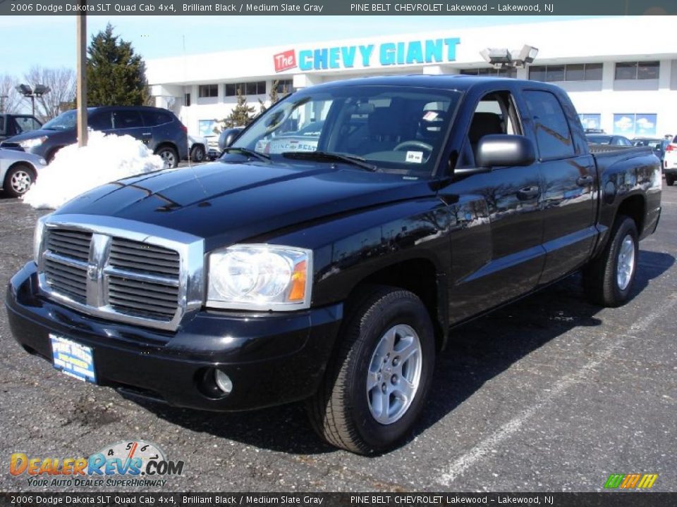 2006 Dodge Dakota SLT Quad Cab 4x4 Brilliant Black / Medium Slate Gray Photo #1