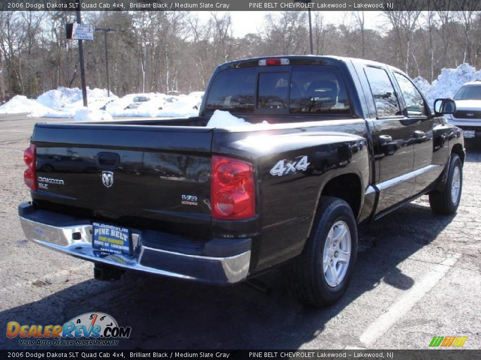 2006 Dodge Dakota SLT Quad Cab 4x4 Brilliant Black / Medium Slate Gray Photo #4