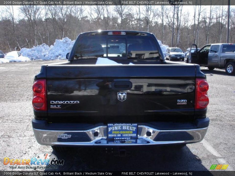 2006 Dodge Dakota SLT Quad Cab 4x4 Brilliant Black / Medium Slate Gray Photo #5