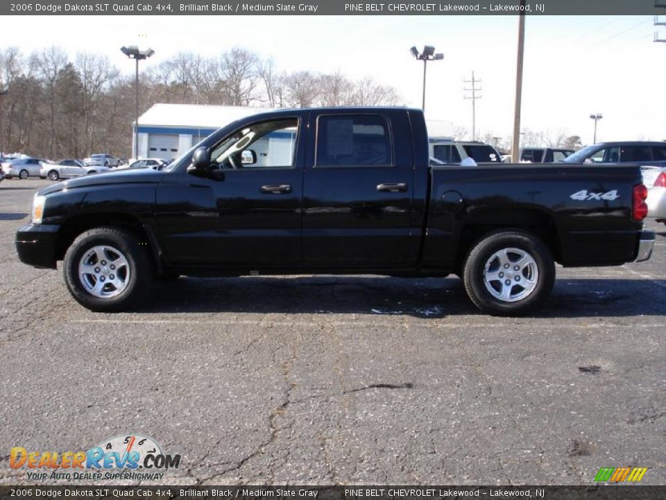 2006 Dodge Dakota SLT Quad Cab 4x4 Brilliant Black / Medium Slate Gray Photo #9