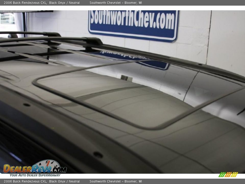 2006 Buick Rendezvous CXL Black Onyx / Neutral Photo #4